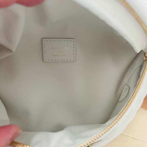 SOLD Louis Vuitton New Wave bum bag - Picture 7 of 7